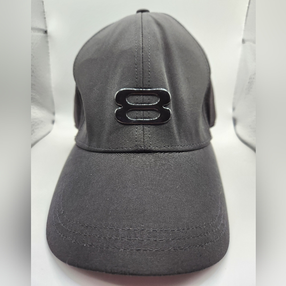 Black 8 cap